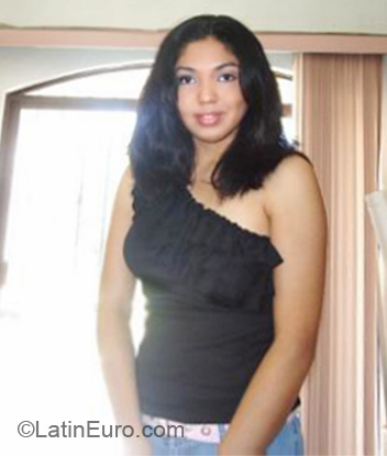 Date this delightful Mexico girl Nohemi from La Paz MX325