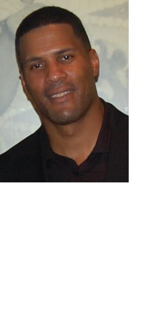 Date this funny United States man Paul from Morgantown US9593