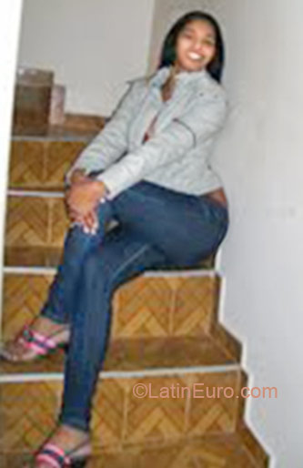 Date this lovely Brazil girl Michelle from Sao Paulo BR5207