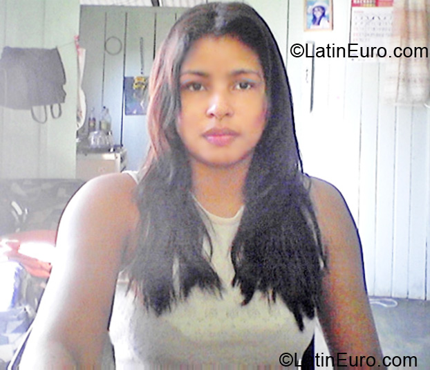 Date this exotic Brazil girl Zuki from Sinop BR5248