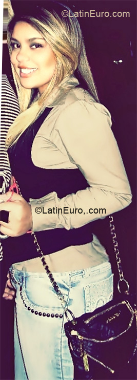 Date this cute Brazil girl Thaami from Belo Horizonte BR5254