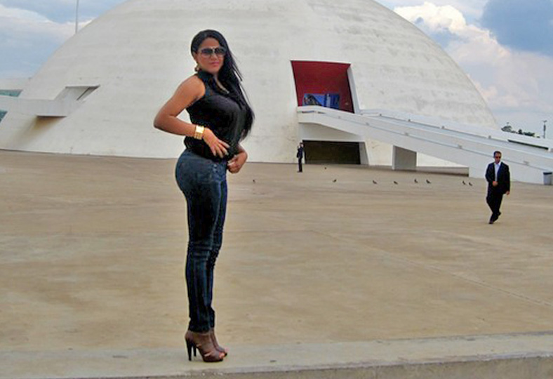 Date this gorgeous Brazil girl Deustsch from Rio De Janeiro BR5300