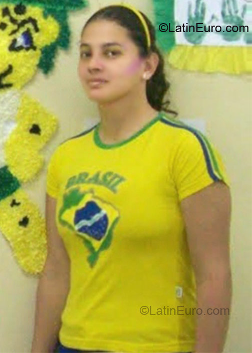 Date this good-looking Brazil girl Michele from Sao Paulo BR5326