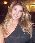 happy Brazil girl Fatima from Salvador BR5332