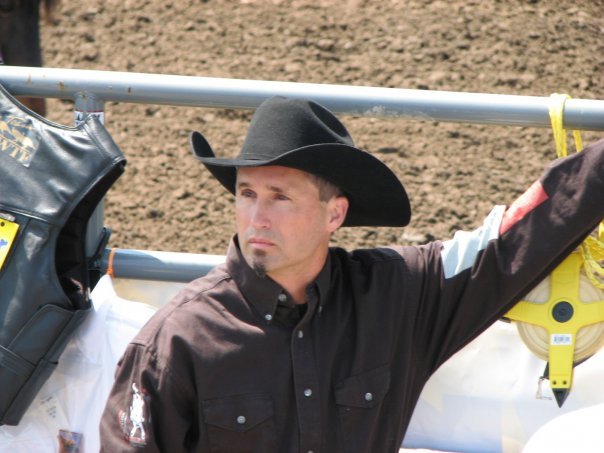 Date this charming United States man Shaw from Newport Beach US9846