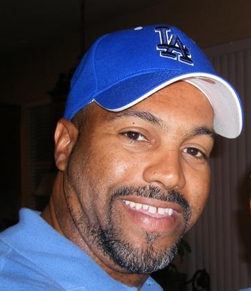 Date this nice looking United States man Al from Los Angeles US9865