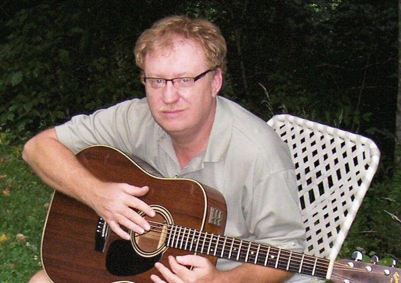 Date this young United States man Steven from Bristol US9873