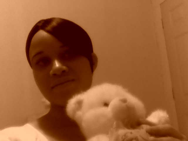 Date this voluptuous Jamaica girl Shakera from Kingston JM264