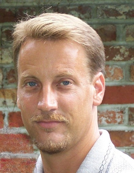 Date this cute United States man Paul from Waverly US9954