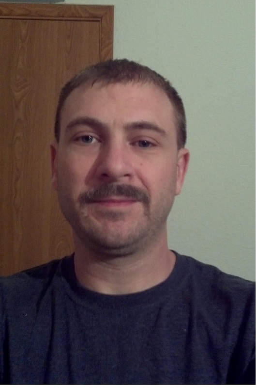 Date this tall United States man X2150x from cottage grove US10063