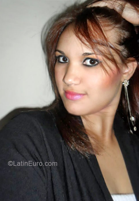 Date this young Brazil girl Gleiciene from Belo Horizonte BR5497