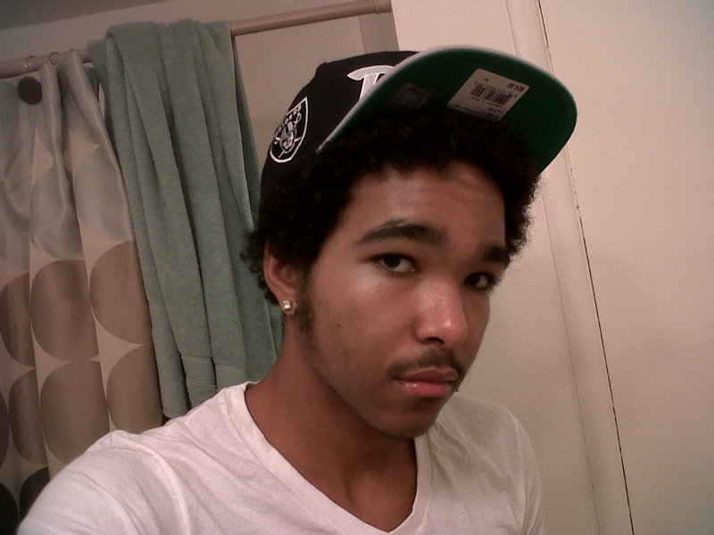 Date this hard body United States man Amir1226 from Suisun City US10382