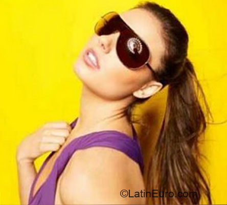 Date this young Brazil girl Giselle from Goiania BR5664