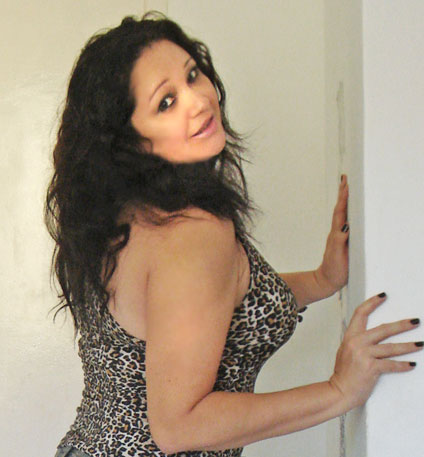 Date this gorgeous Brazil girl Alba Lucia from Recife BR5700