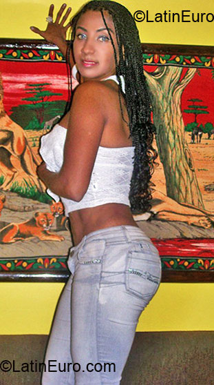 Date this gorgeous Brazil girl Vilma from Fortaleza BR5723