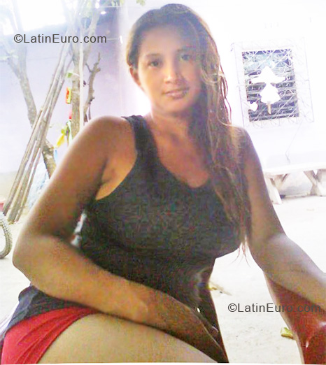 Date this tall Honduras girl Wendy from Villanueva HN341