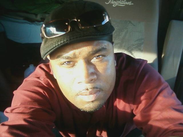 Date this lovely United States man Thomas from Roper US10550