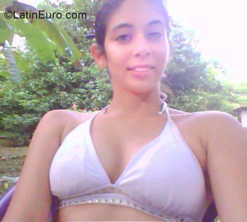 Date this gorgeous Nicaragua girl Solymar from Matagalpa NI21