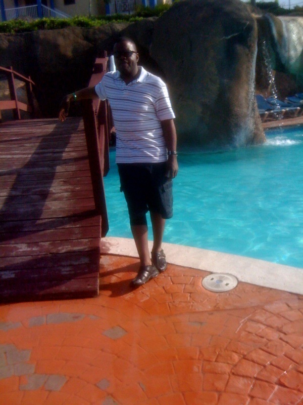 Date this voluptuous United States man Dennis from Washington DO8229