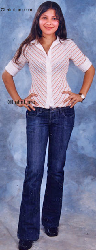 Date this delightful Brazil girl Andreia from GUAPIARA BR5816
