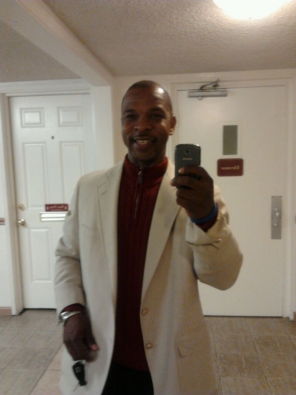 Date this georgeous United States man Mozelle from San Leandro US10788