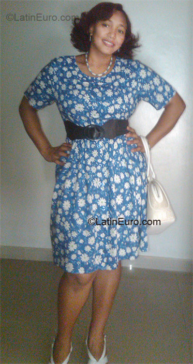 Date this young Dominican Republic girl Ruth from Barahona DO8701