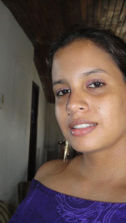 Date this nice looking Ecuador girl Argupa from Bahia De Caraquez EC130