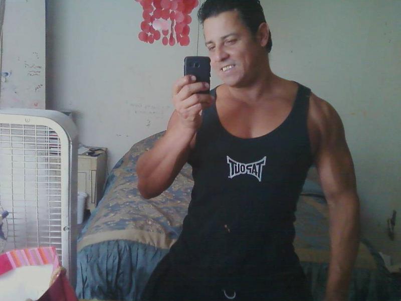 Date this hot United States man Legnar from San Bernardino US11061