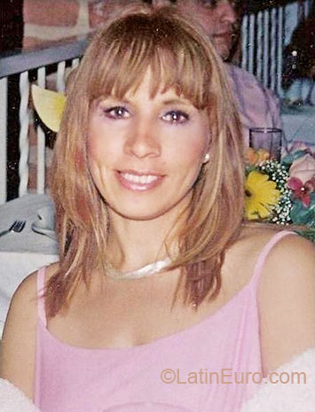 Date this athletic Mexico girl Violeta from Guadalalajara MX721