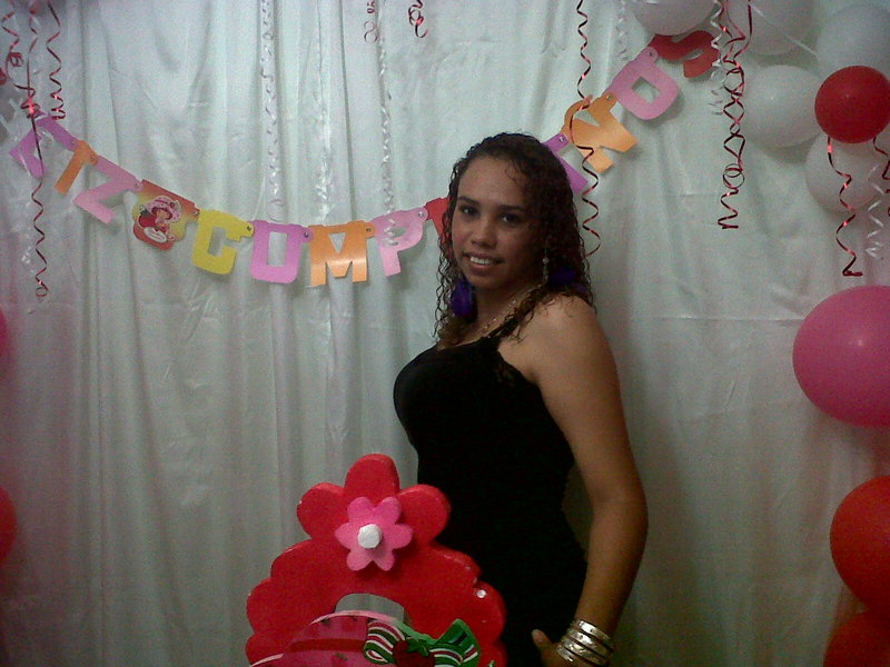 Date this hard body Dominican Republic girl Rosalis from San Francisco De Macoris DO8923