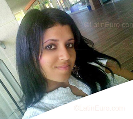 Date this pretty Dominican Republic girl Glenys from Punta Cana DO8963
