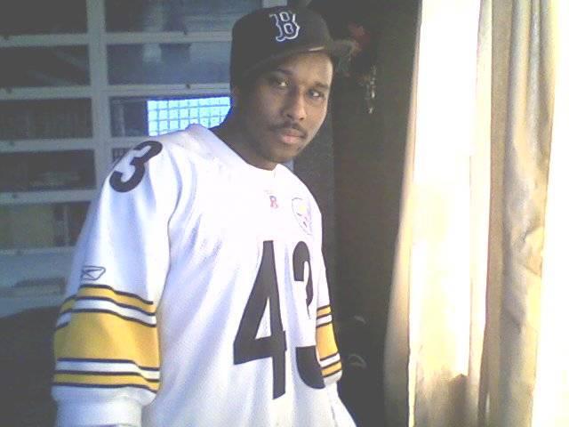 Date this young Brazil man Shawn412 from Pittsburgh BR5975