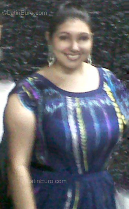 Date this nice looking Panama girl Yessica from David PA125