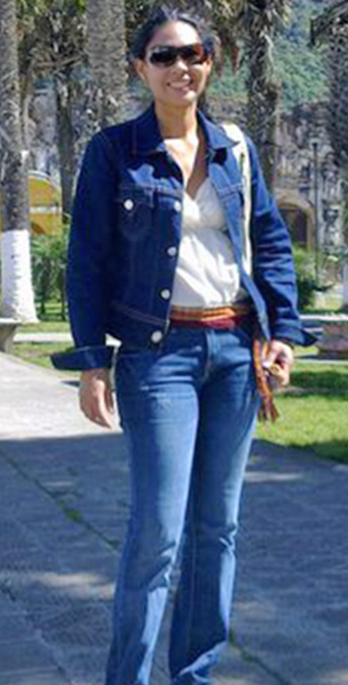 Date this good-looking El Salvador girl Nathalia from San Salvador SV21