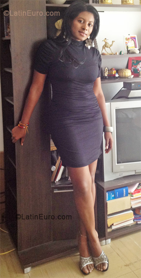 Date this fun Mexico girl Yoss from Mexico City MX587