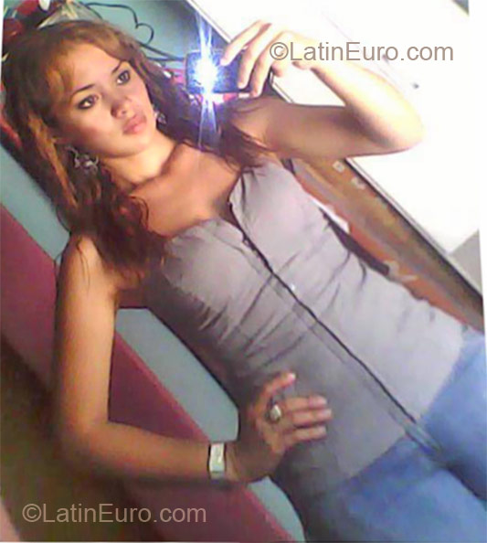 Date this sultry Honduras girl Nancy from Tegucigalpa HN405