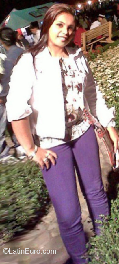 Date this stunning Panama girl Lisseth from Panama City PA720