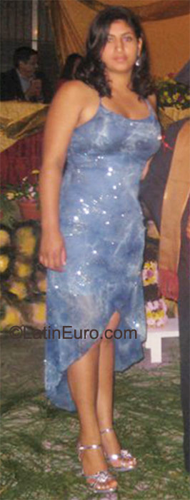 Date this pretty Honduras girl Karen from San Pedro Sula HN428