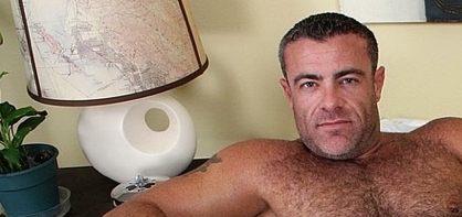 Date this sultry United States man Colbert from Miami US11607