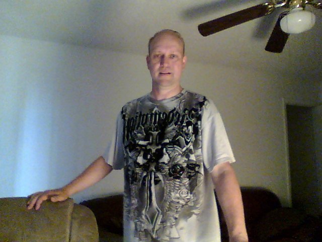 Date this charming United States man Lynn from San Antonio US11660