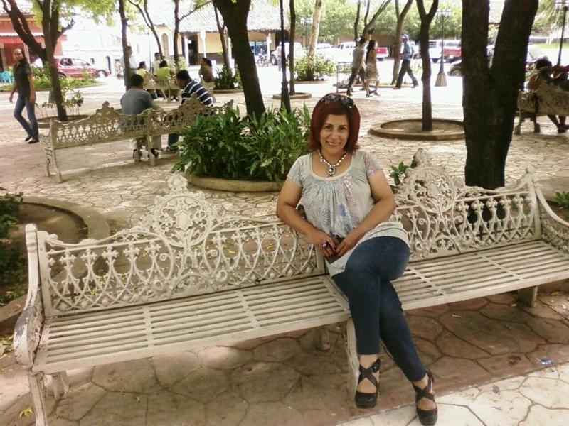 Date this attractive Honduras girl Delmy from Tegucigalpa HN469
