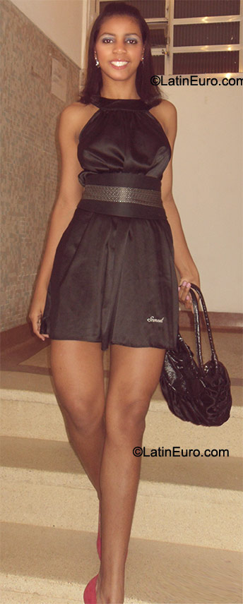 Date this gorgeous Brazil girl Suzana from Sao Paulo BR6169