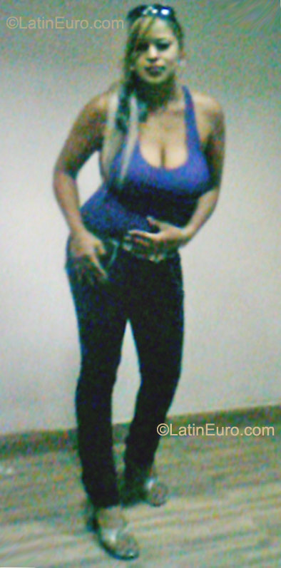 Date this voluptuous Mexico girl Angelyn from Guadalajara MX512