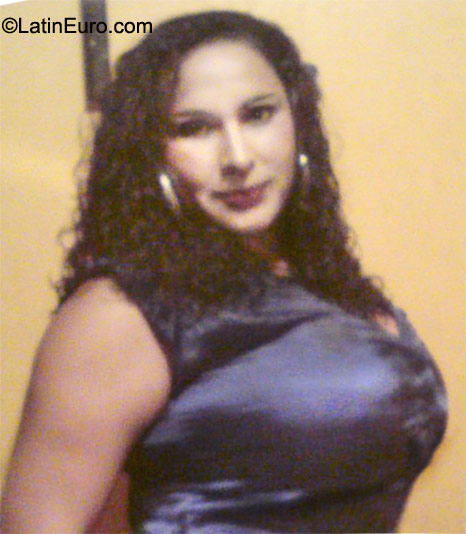 Date this passionate Costa Rica girl Arlen from San Jose CR138