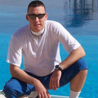 Date this happy United States man Richmond from Los Angles US11837