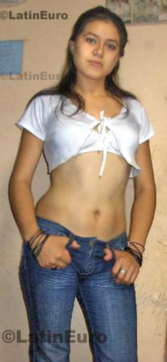 Date this pretty Peru girl Kathleen from Ica PE529