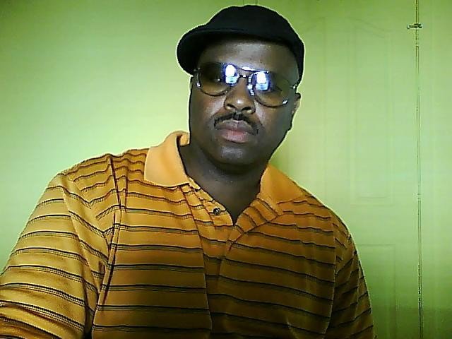 Date this lovely United States man Phat from Charlotte US11941