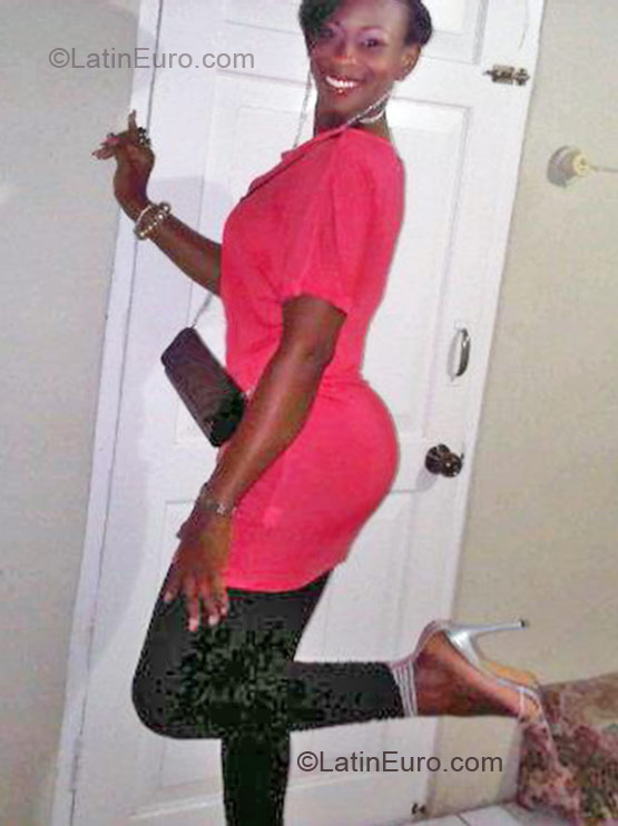 Date this hot Jamaica girl Cookiencreme from Ocho Rios JM407