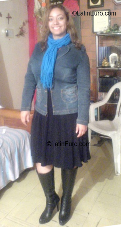 Date this delightful Mexico girl Abril from Mexico City MX582