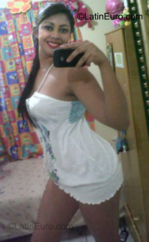 Date this tall Honduras girl Valery from Francisco Morazan HN545